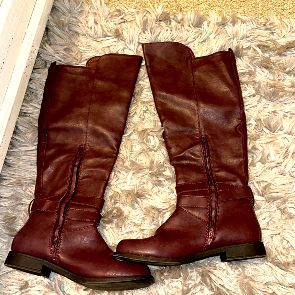 Nnenna Flat Boots